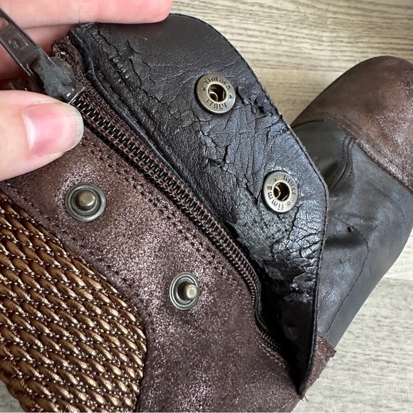 Sundance Brown Leather Ankle Boots - Picture 9 of 12